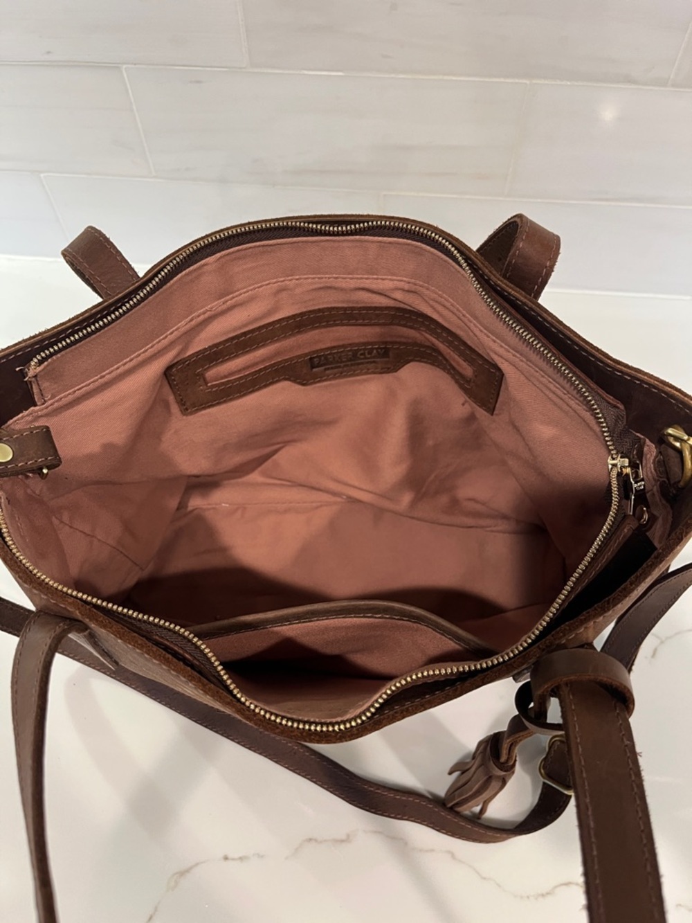 Parker Clay Eden Carryall Distressed Leather Tote Bag in Rust Brown - Picture 10 of 15